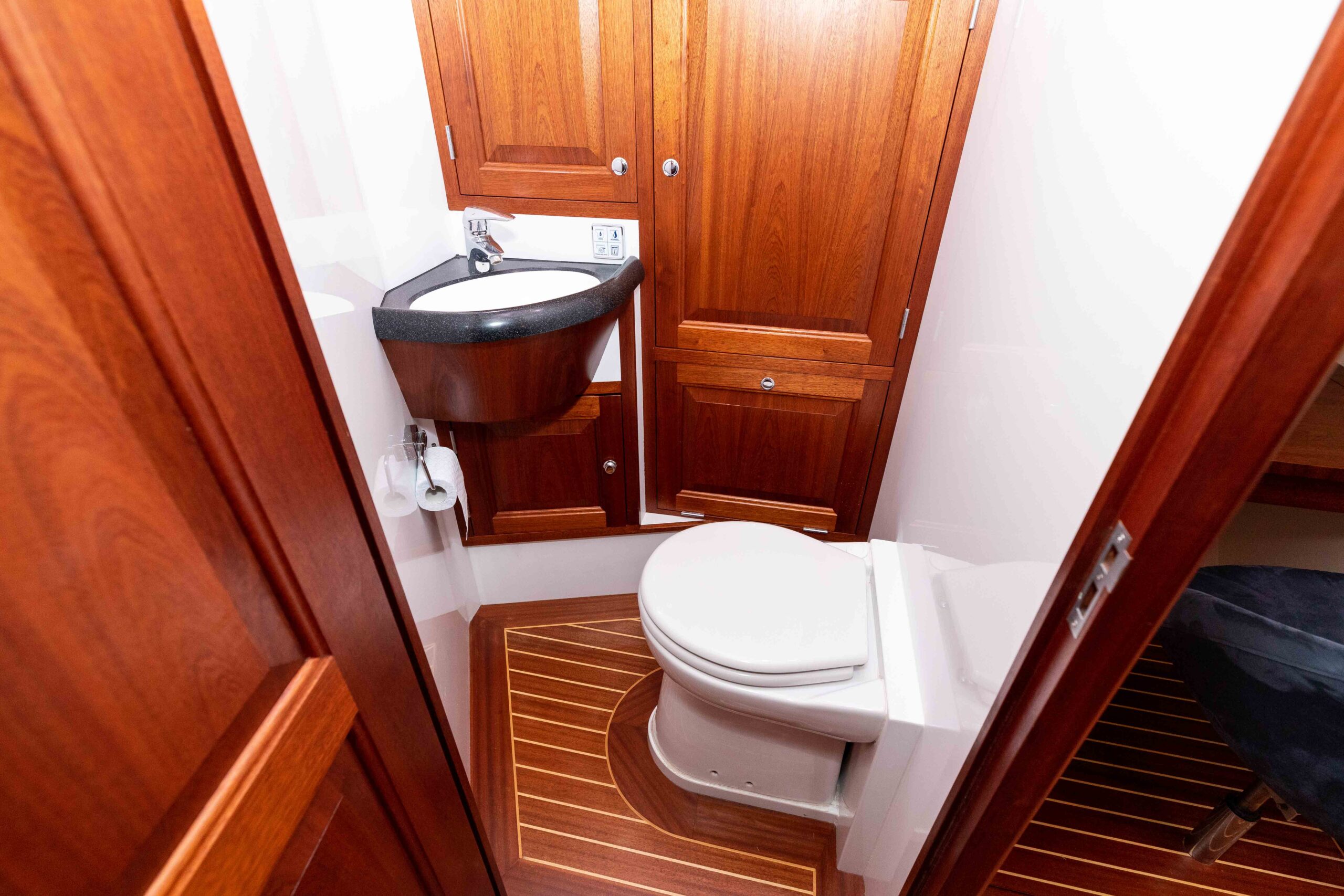 Image gallery image